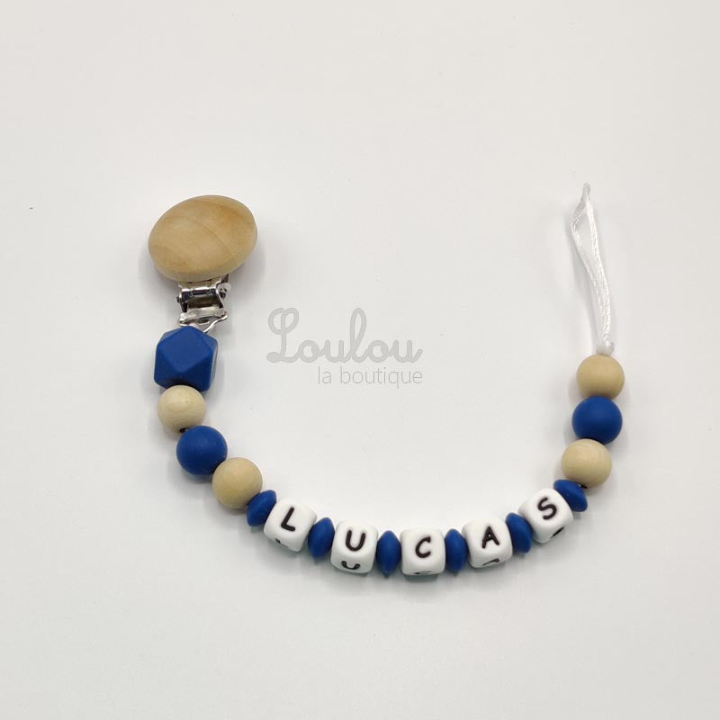 Attache tétine personnalisée 12 - Cadeau naissance - Attache sucette avec prénom sans BPA fait main avec perles bleu, bois - www.louloulaboutique.com - Accessoire bébé éveil