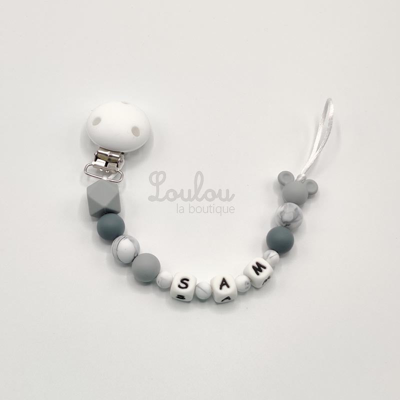 Attache tétine personnalisée 120 - Cadeau naissance -  Attache sucette avec prénom sans BPA fait main avec perles gris, mickey, silicone - www.louloulaboutique.com - Accessoire bébé éveil