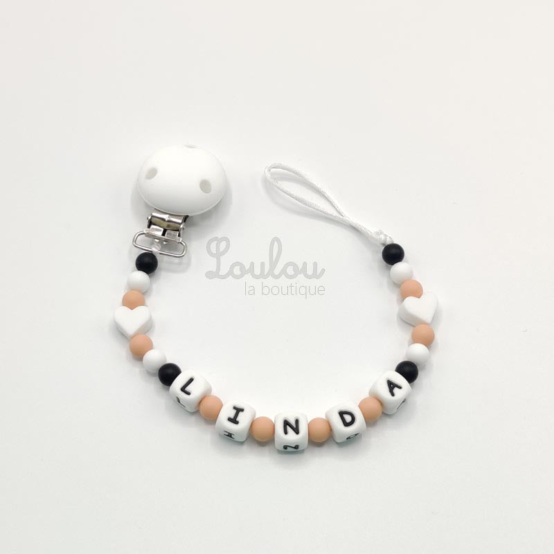 Attache tétine personnalisée 131 - Cadeau naissance -  Attache sucette avec prénom sans BPA fait main avec perles coeur, pêche, silicone - www.louloulaboutique.com - Accessoire bébé éveil