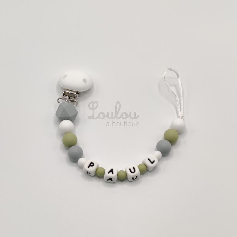 Attache tétine personnalisée 17 - Cadeau naissance -  Attache sucette avec prénom sans BPA fait main avec perles blanc, silicone, vert - www.louloulaboutique.com - Accessoire bébé éveil