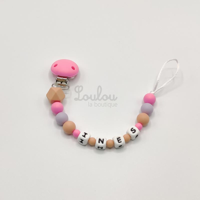 Attache tétine personnalisée 27 - Cadeau naissance -  Attache sucette avec prénom sans BPA fait main avec perles pêche, rose, silicone, violet - www.louloulaboutique.com - Accessoire bébé éveil