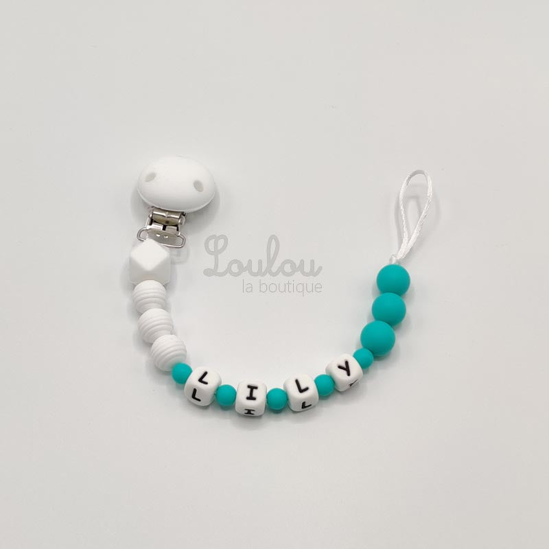 Attache tétine personnalisée 48 - Cadeau naissance - Attache sucette avec prénom sans BPA fait main avec perles bois, vert - www.louloulaboutique.com - Accessoire bébé éveil