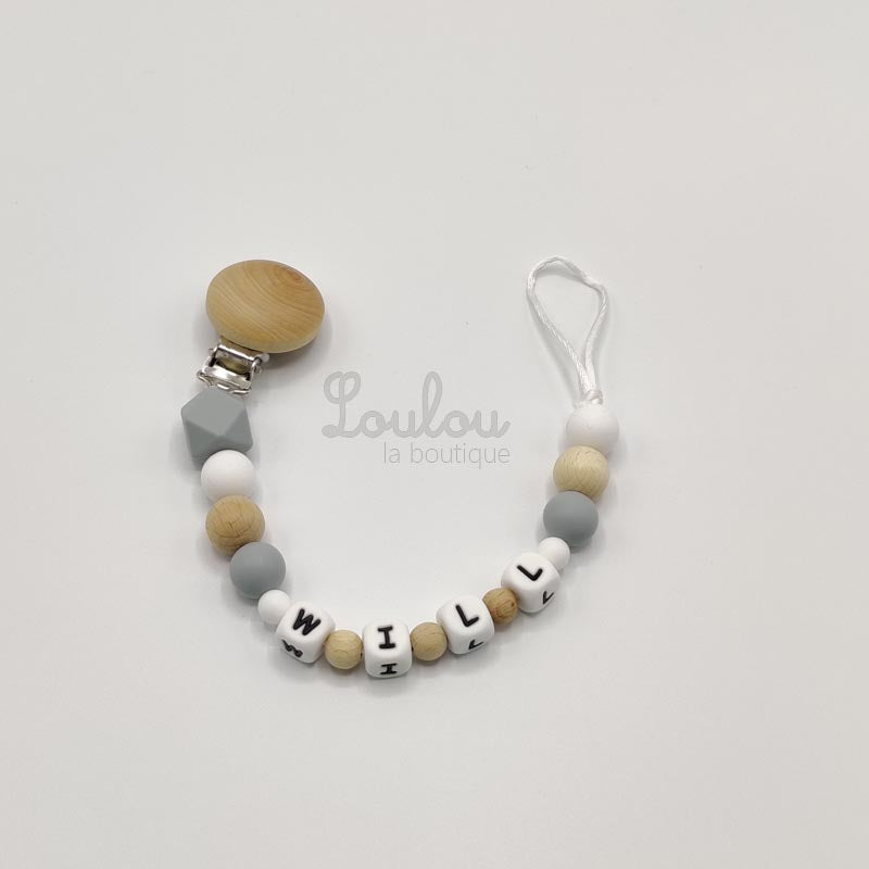 Attache tétine personnalisée 53 - Cadeau naissance - Attache sucette avec prénom sans BPA fait main avec perles bois - www.louloulaboutique.com - Accessoire bébé éveil