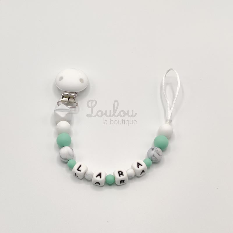 Attache tétine personnalisée 6 - Cadeau naissance -  Attache sucette avec prénom sans BPA fait main avec perles silicone, vert - www.louloulaboutique.com - Accessoire bébé éveil