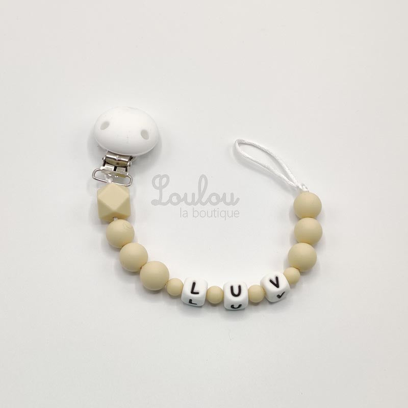 Attache tétine personnalisée 83 - Cadeau naissance - Attache sucette avec prénom sans BPA fait main avec perles beige, silicone - www.louloulaboutique.com - Accessoire bébé éveil