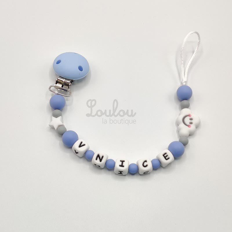 Attache tétine personnalisée 99 - Cadeau naissance -  Attache sucette avec prénom sans BPA fait main avec perles bleu, nuage, silicone, étoile - www.louloulaboutique.com - Accessoire bébé éveil