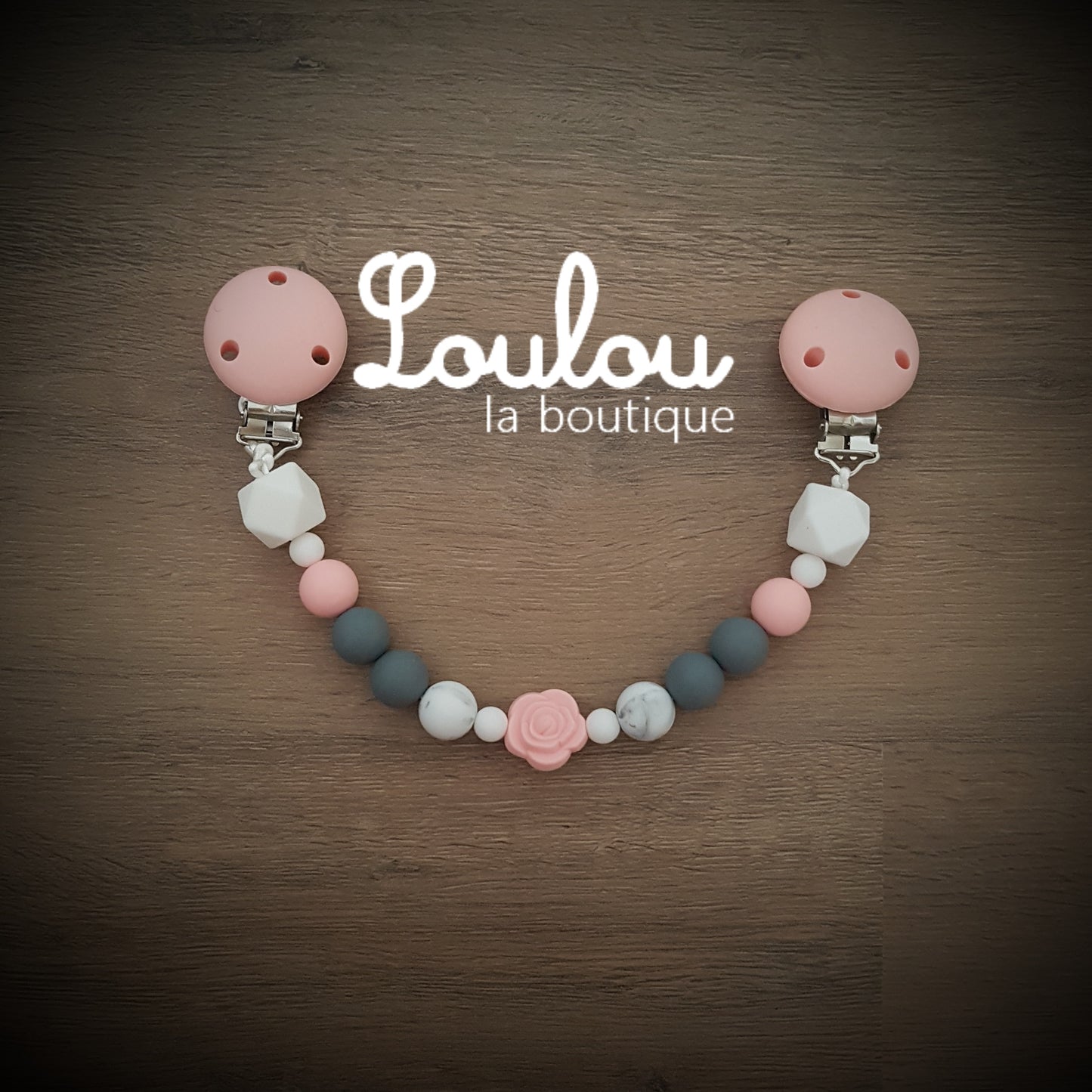 attache doudou attache-doudou Loulou la boutique cadeau naissance éveil dentition accessoire bébé baby shower liste de naissance perle silicone sans BPA ROSE GRIS