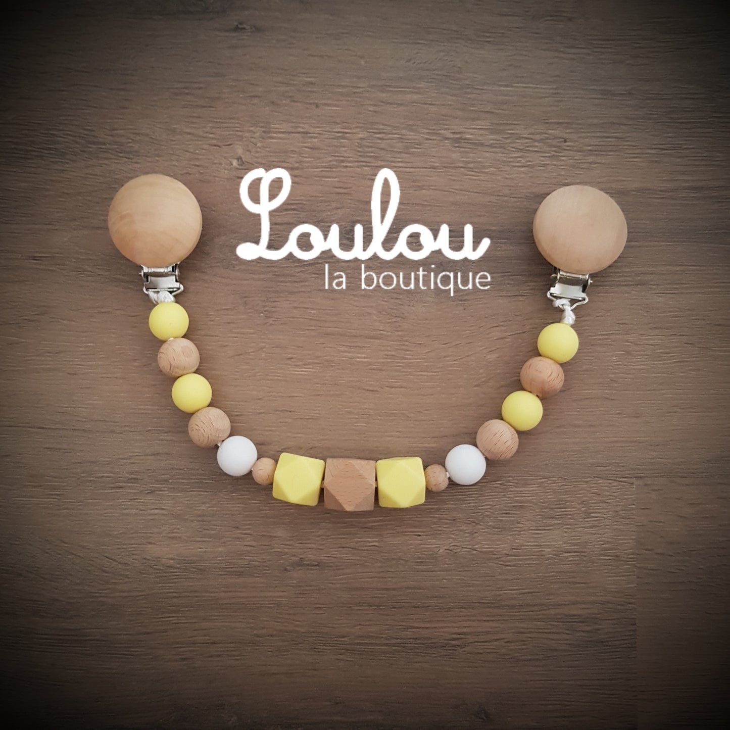 attache doudou attache-doudou Loulou la boutique cadeau naissance éveil dentition accessoire bébé baby shower liste de naissance perle silicone sans BPA bois jaune