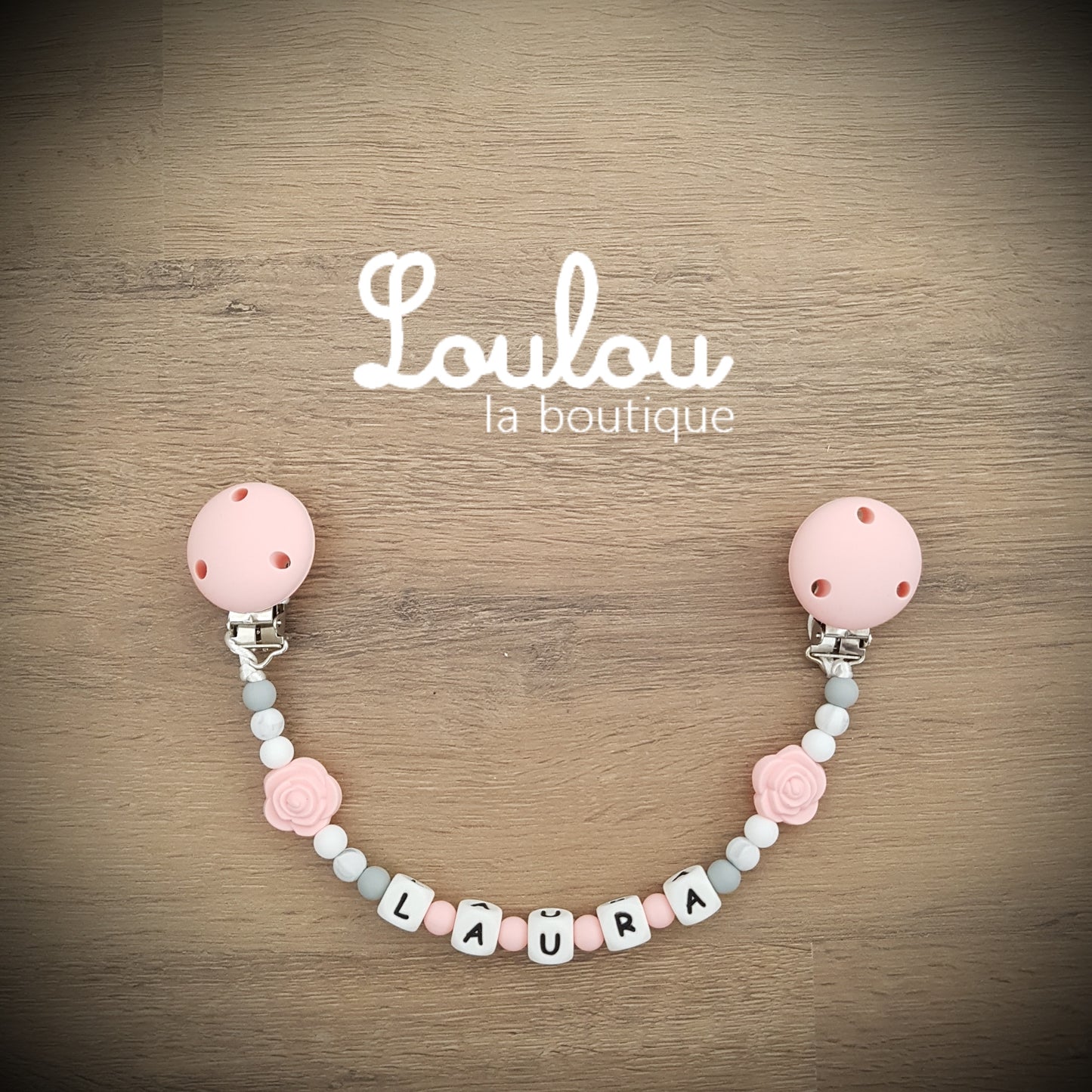Loulou la boutique ATTACHE DOUDOU personnalisé cadeau liste naissance accessoire bébé jouet machouillage éveil dent silicone bois ROSE