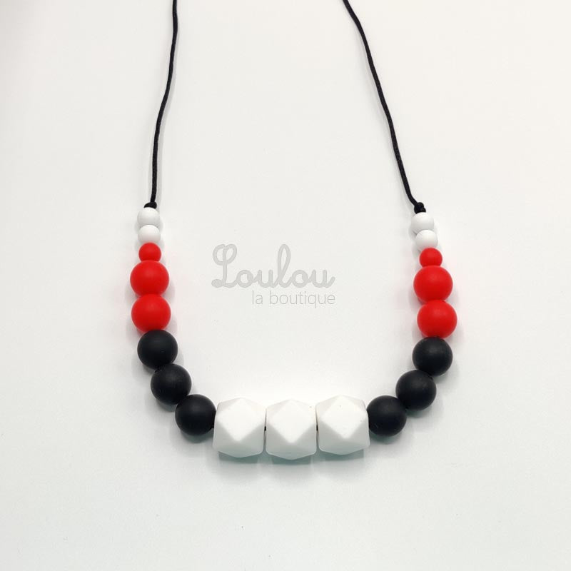 Collier d'allaitement 3 - Collier de portage doux et élégant - Cadeau naissance - Jouet dentition - Produit en perle silicone et bois - Soulage poussée dentaire - www.louloulaboutique.com