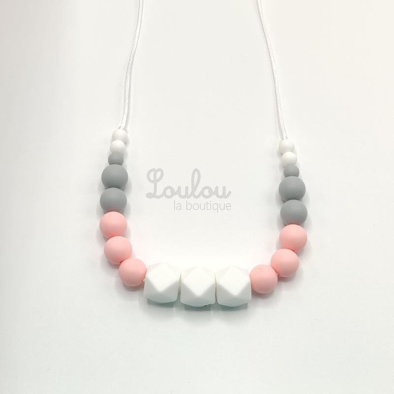 Collier d'allaitement 6 - Collier de portage doux et élégant - Cadeau naissance - Jouet dentition - Produit en perle silicone et bois - Soulage poussée dentaire - www.louloulaboutique.com